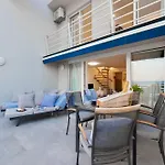 Velebos Superior - Spacious Luxury Four-room On 220 M2 - Panoramic View Of The Sea And Islands - Prestigious Location By The Sea To The New Center Of Znjan - Amenities - Free Garage Parking Space Apartamento *