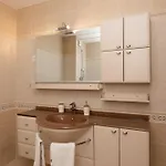 Velebos Superior - Spacious Luxury Four-room On 220 M2 - Panoramic View Of The Sea And Islands - Prestigious Location By The Sea To The New Center Of Znjan - Amenities - Free Garage Parking Space Apartamento Split