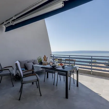 Апартаменты Velebos Superior - Spacious Luxury Four-room On 220 M2 - Panoramic View Of The Sea And Islands - Prestigious Location By The Sea To The New Center Of Znjan - Amenities - Free Garage Parking Space *