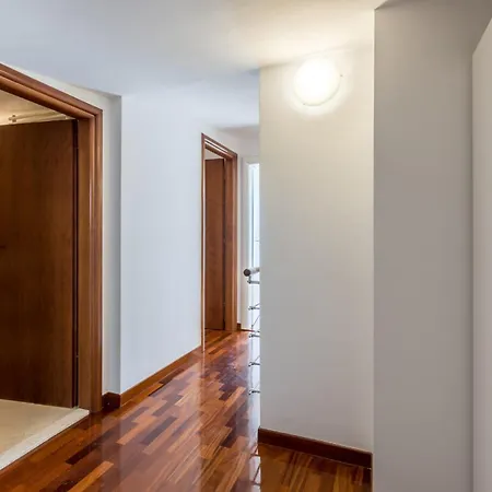 Velebos Superior - Spacious Luxury Four-room On 220 M2 - Panoramic View Of The Sea And Islands - Prestigious Location By The Sea To The New Center Of Znjan - Amenities - Free Garage Parking Space- Buralux Apartment
