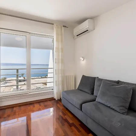 Apartment Velebos Superior - Spacious Luxury Four-room On 220 M2 - Panoramic View Of The Sea And Islands - Prestigious Location By The Sea To The New Center Of Znjan - Amenities - Free Garage Parking Space- Buralux Split