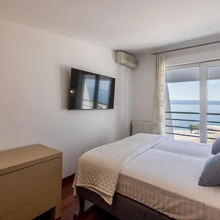 Apartment Velebos Superior - Spacious Luxury Four-room On 220 M2 - Panoramic View Of The Sea And Islands - Prestigious Location By The Sea To The New Center Of Znjan - Amenities - Free Garage Parking Space- Buralux Split