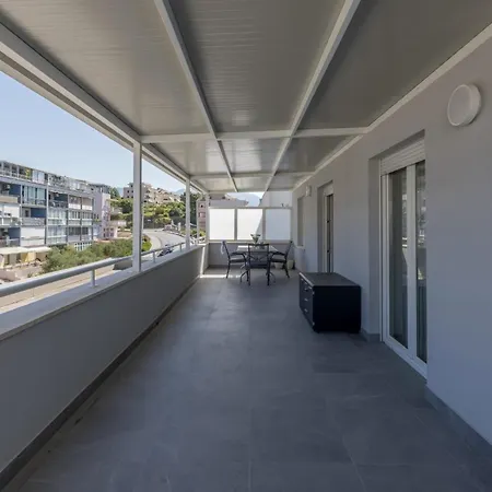 Velebos Superior - Spacious Luxury Four-room On 220 M2 - Panoramic View Of The Sea And Islands - Prestigious Location By The Sea To The New Center Of Znjan - Amenities - Free Garage Parking Space- Buralux * Split