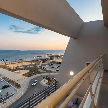 Velebos Superior - Spacious Luxury Four-room On 220 M2 - Panoramic View Of The Sea And Islands - Prestigious Location By The Sea To The New Center Of Znjan - Amenities - Free Garage Parking Space 아파트 스플리트