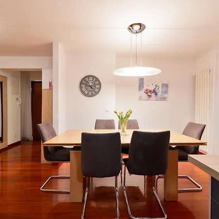 Velebos Superior - Spacious Luxury Four-room On 220 M2 - Panoramic View Of The Sea And Islands - Prestigious Location By The Sea To The New Center Of Znjan - Amenities - Free Garage Parking Space * 스플리트
